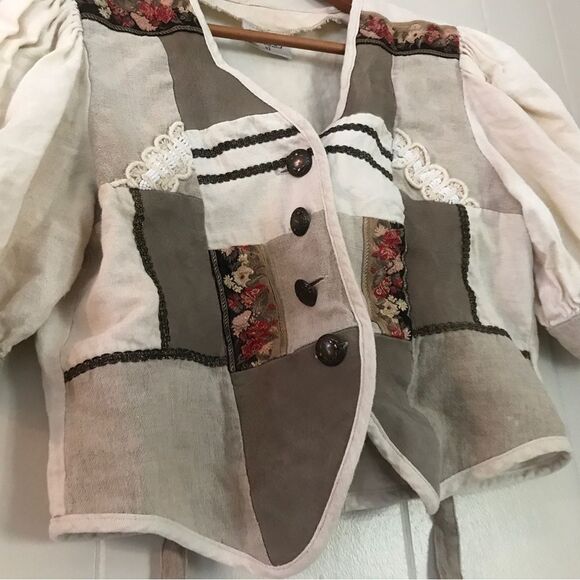 Vintage Linen Bavarian Blouse and Skirt by MEICO (42) - Picture 11 of 16